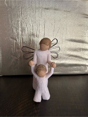 Willow Tree Guardian Angel Figurine - Pale Pink